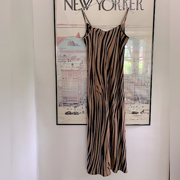 NWOT Banana Republic silky slip dress in animal vibe print size 6 - Picture 1 of 7